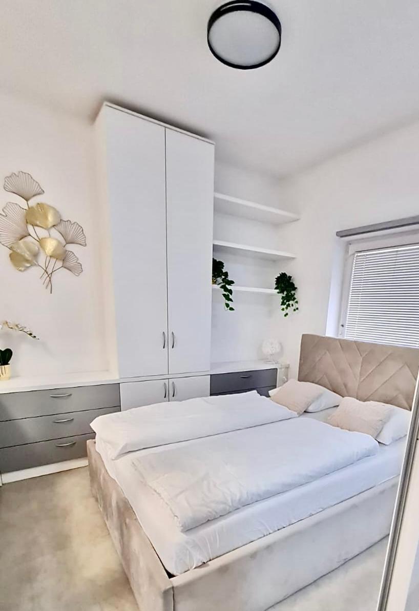 Ljubljana Central Lux Apartment With Free Parking Extérieur photo